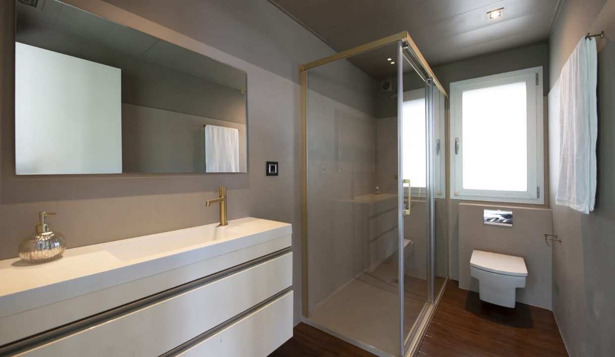 WhatsApp Image 2024-01-02 at 21.48.55(1)