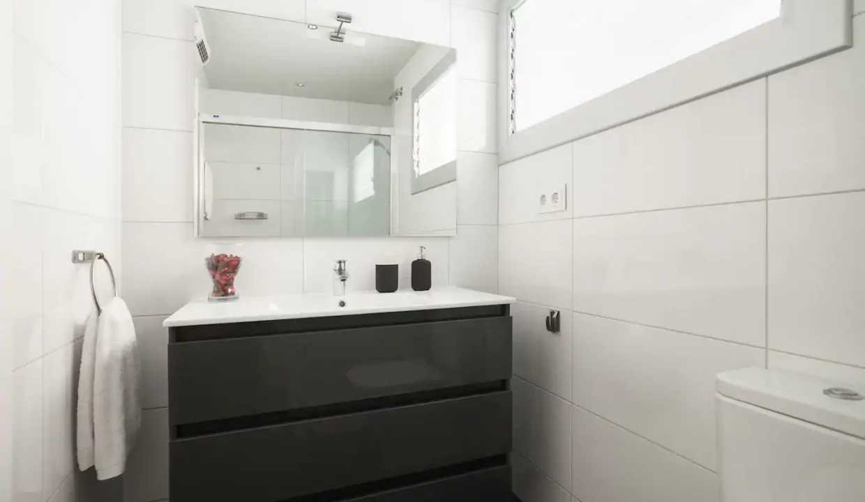 40418c9c-7034-49f0-a4a2-6edb441f1fb2