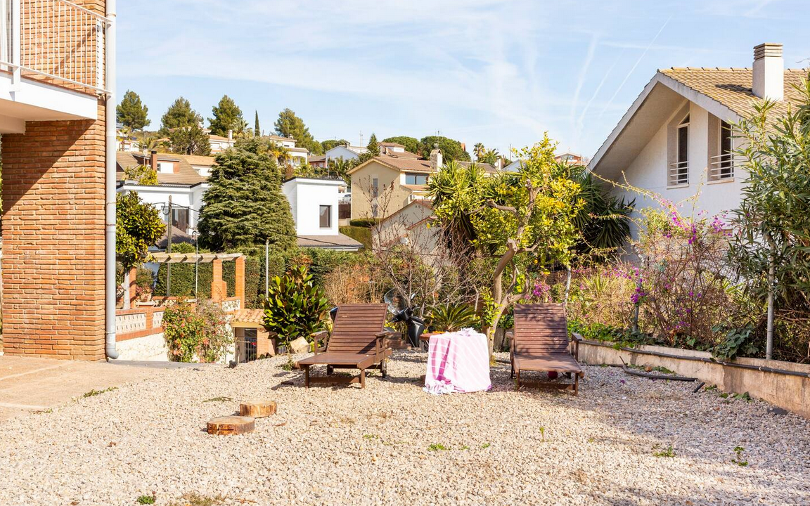 565d2bdf883d7059ecaaef53fcc27f5ae0d8ee337478a97aba0707e128e23df6