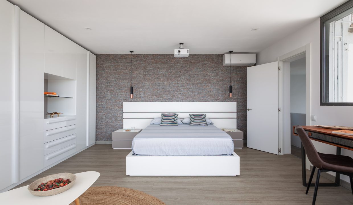 Toni Coll - Castelldefels - Av 342 2 - L - 01