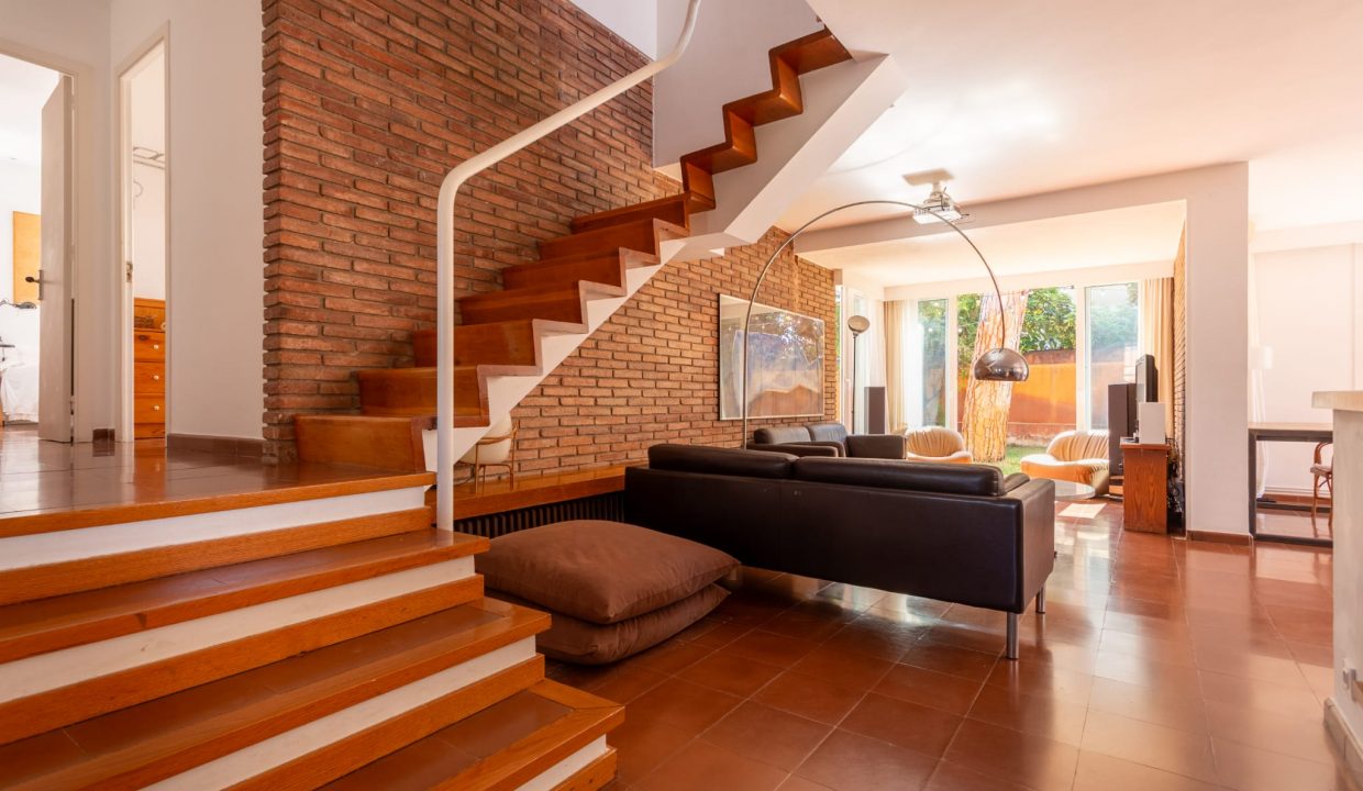 WhatsApp Image 2023-10-13 at 14.55.28(26)