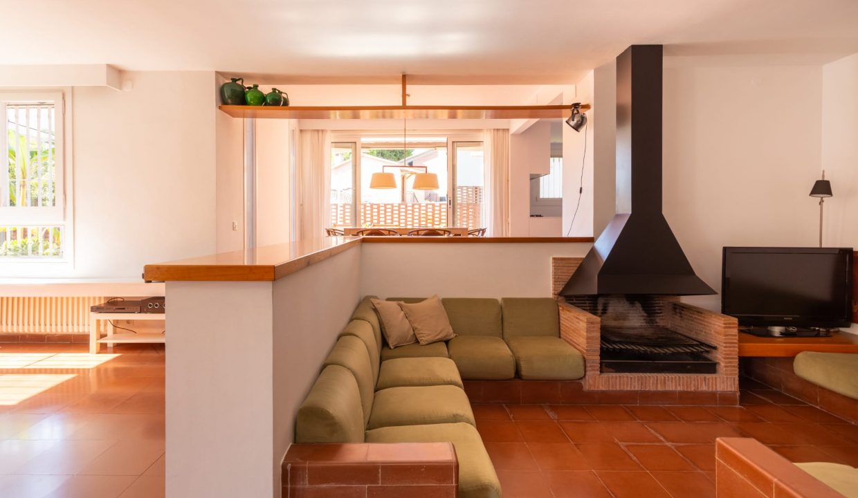 WhatsApp Image 2023-10-13 at 14.55.28(30)