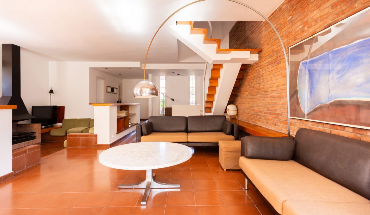 WhatsApp Image 2023-10-13 at 14.55.28(42)