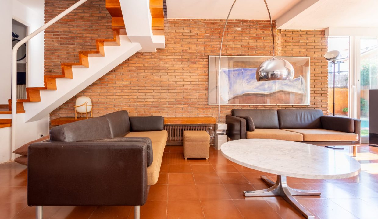 WhatsApp Image 2023-10-13 at 14.55.28(43)