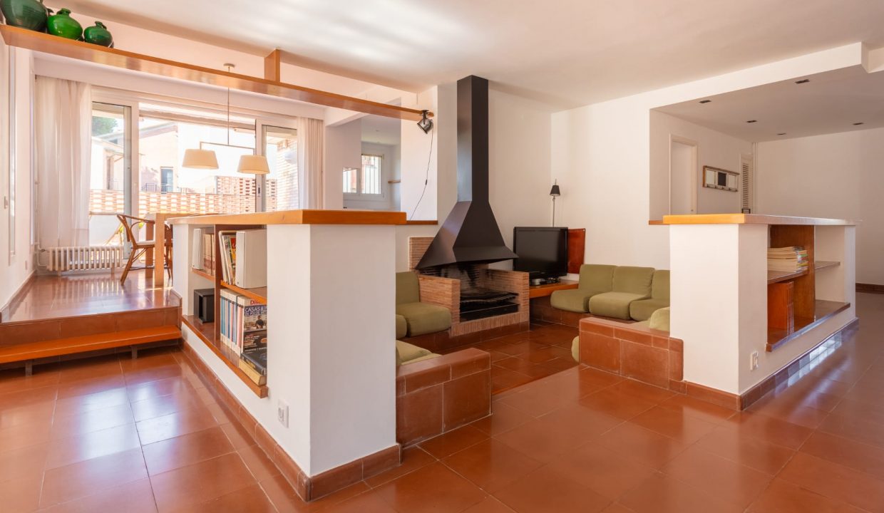 WhatsApp Image 2023-10-13 at 14.55.28(46)