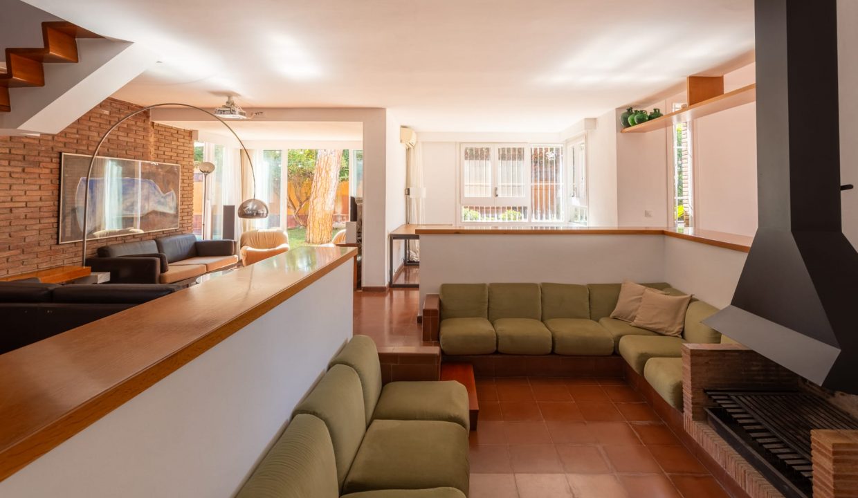 WhatsApp Image 2023-10-13 at 14.55.28(47)