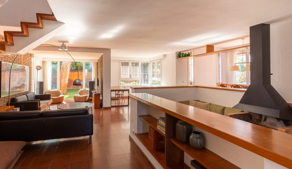 WhatsApp Image 2023-10-13 at 14.55.28(48)