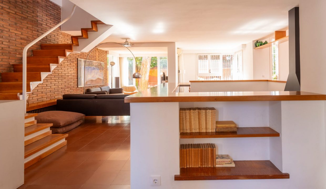 WhatsApp Image 2023-10-13 at 14.55.28(49)