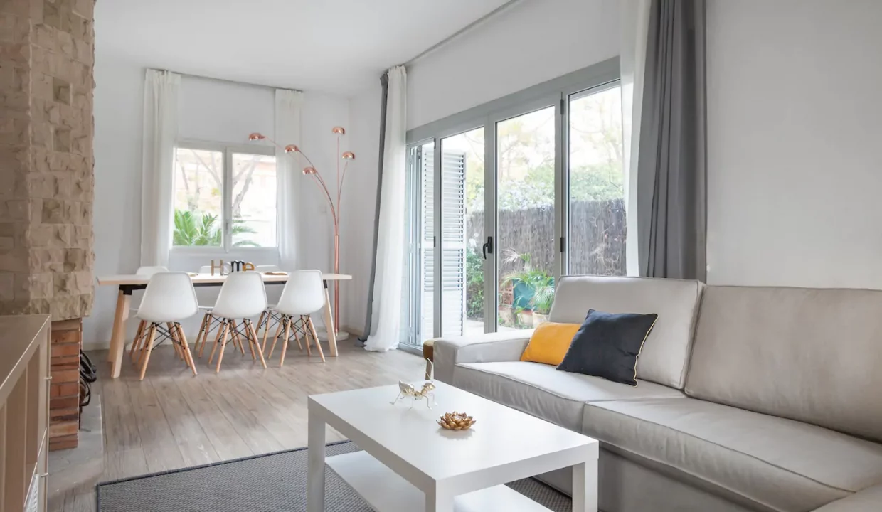 ca52f9ac-50a6-4b62-bfb5-043038ba6c53