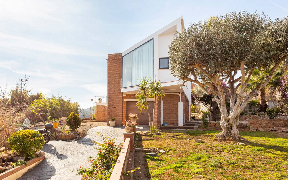 cbafede134677658fb7a9565850cc5fdbf483e5d68269cb96a70f5a52e00c472