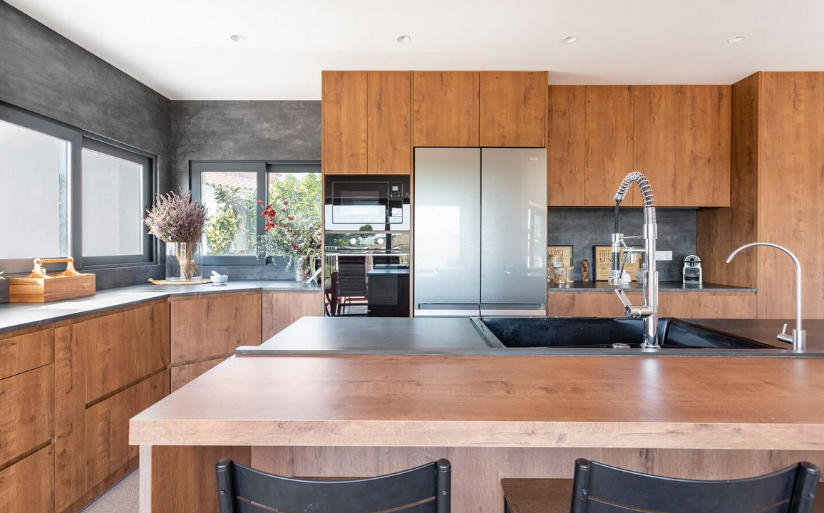 ddfaf8528fe7c45b48106ecd4cb208d1518d1ea91e9c86f672e1ca2cab7ee032