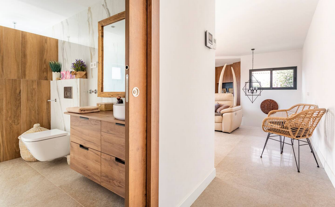 e6393cf28b39e2af88d05edf7822128d163195f3af57ab831c5c8dbc47c57e7b